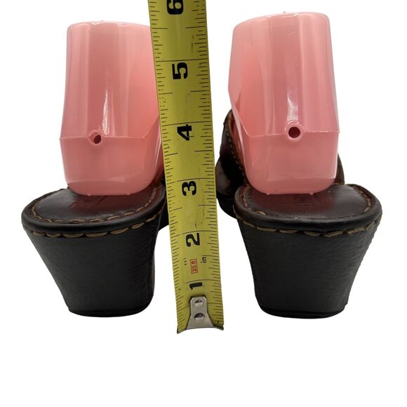 Born Womens 9 Brown Leather Wedge Sandals Thong Flip Flops Cushion Comfort - Picture 7 of 16